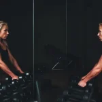 Jak ma ćwiczyć w domu z kettlebells